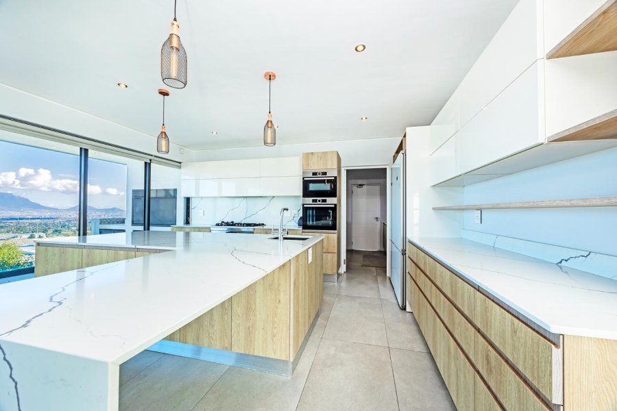 5 Bedroom Property for Sale in Baronetcy Estate Western Cape